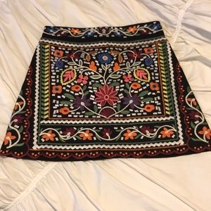 NWOT Lulus Embroidered Skirt